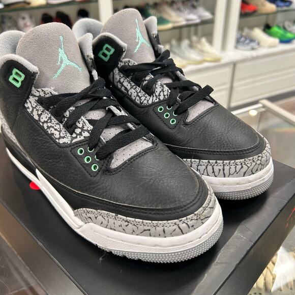 Jordan 3 Retro Green Glow (GS) size 6.5Y Pre-Owned - Picture 4 of 8